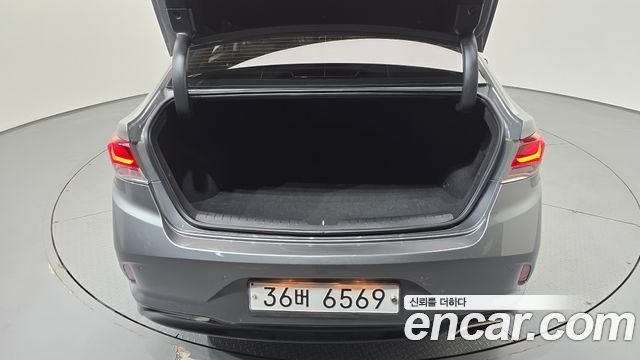 Hyundai Sonata 2018 — photo 24