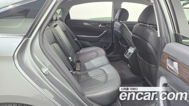 Hyundai Sonata 2018 — photo 26