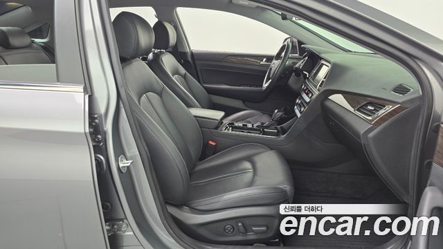 Hyundai Sonata 2018 — photo 16