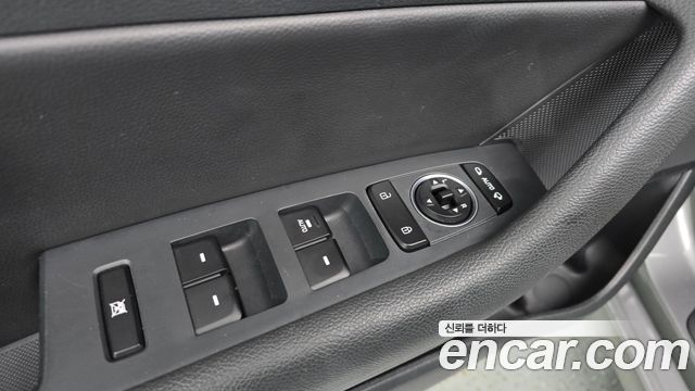 Hyundai Sonata 2018 — photo 30