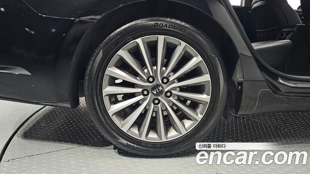 Kia K7 2017 — photo 5
