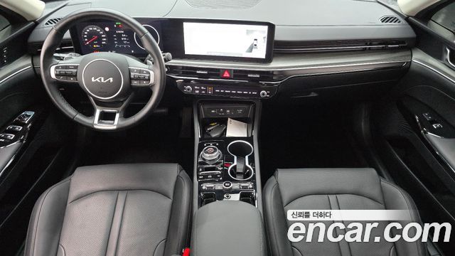 Kia K5 2025 — photo 10