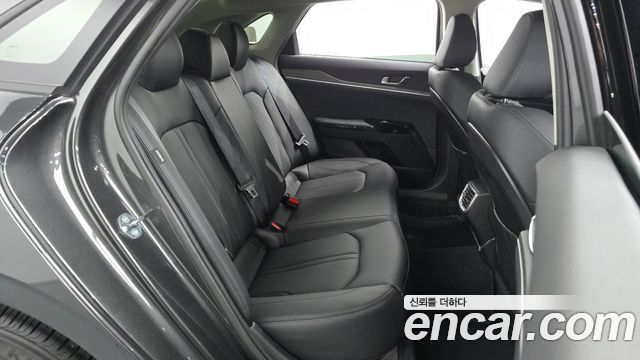 Kia K5 2025 — photo 17