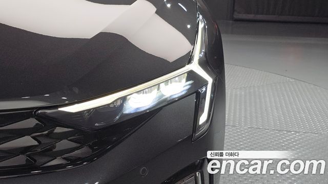 Kia K5 2025 — photo 8