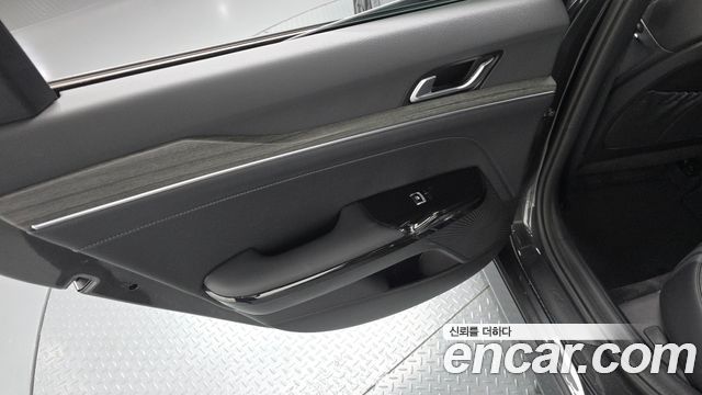 Kia K5 2025 — photo 15
