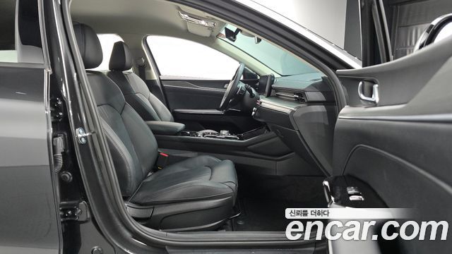 Kia K5 2025 — photo 16