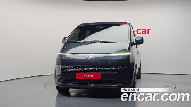 Hyundai Staria 2022 — photo 3