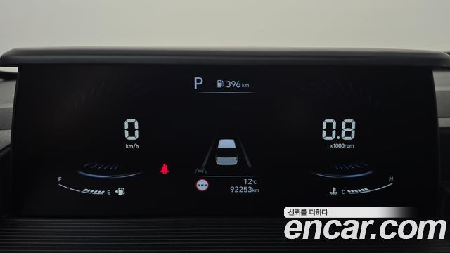 Hyundai Staria 2022 — photo 11