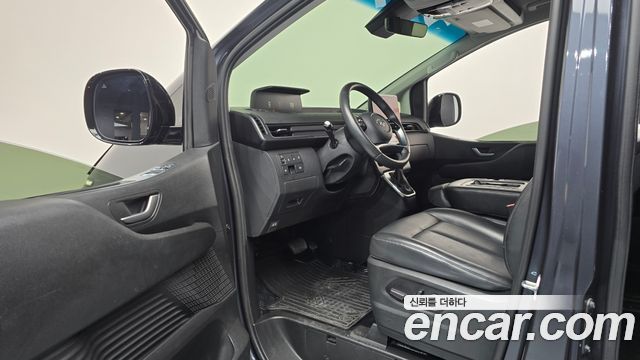 Hyundai Staria 2022 — photo 13