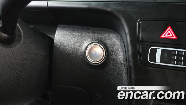 Hyundai Staria 2022 — photo 23