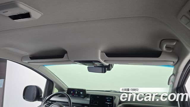 Hyundai Staria 2022 — photo 31