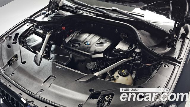 BMW Gran Turismo 2019 — photo 6