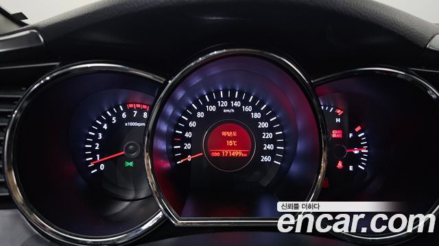 Kia K5 2013 — photo 8
