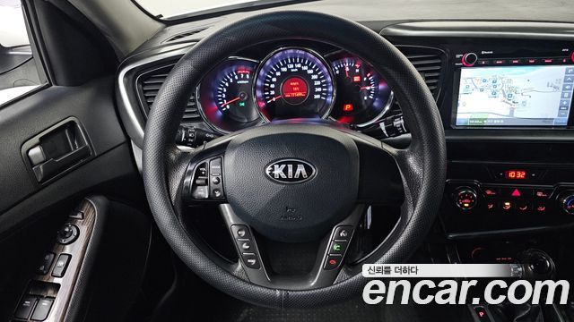 Kia K5 2013 — photo 16