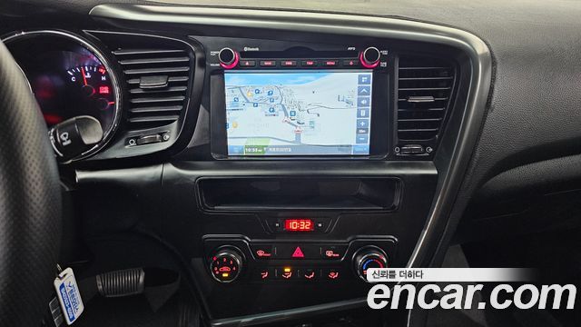 Kia K5 2013 — photo 17