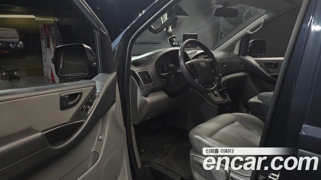 Hyundai Starex 2015 — photo 10