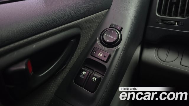 Hyundai Starex 2015 — photo 18