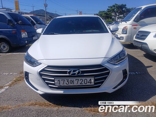 Hyundai AVANTE 2018 — photo 2