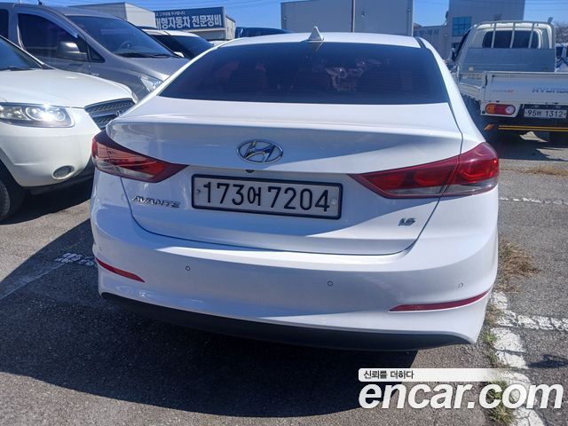 Hyundai AVANTE 2018 — photo 5