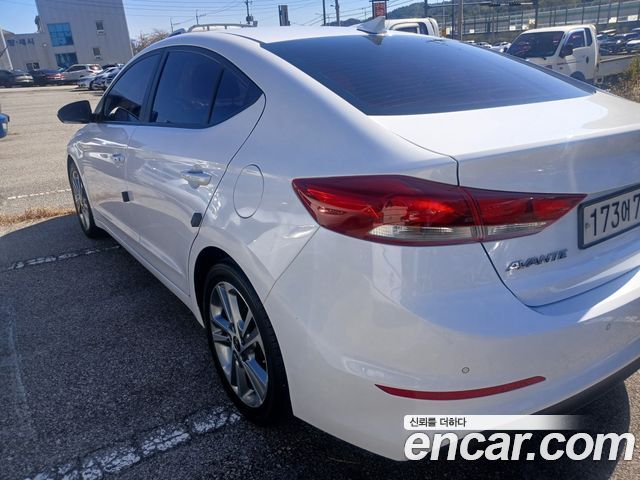 Hyundai AVANTE 2018 — photo 7