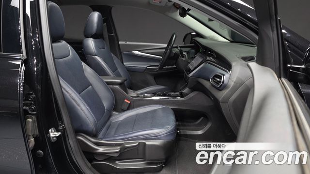 Chevrolet Korea 볼트 EUV 2022 — photo 17