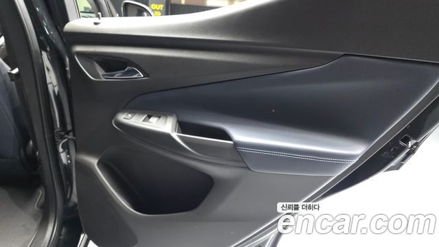 Chevrolet Korea 볼트 EUV 2022 — photo 15