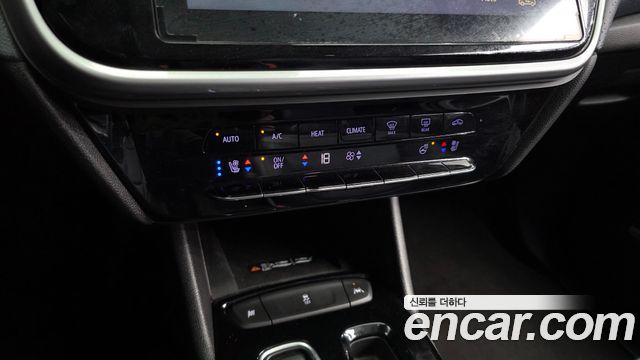 Chevrolet Korea 볼트 EUV 2022 — photo 29