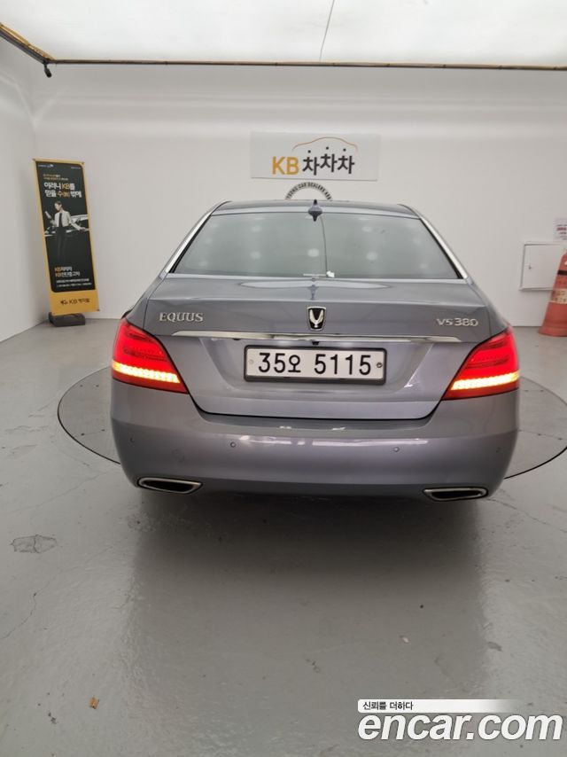 Hyundai Equus 2015 — photo 4
