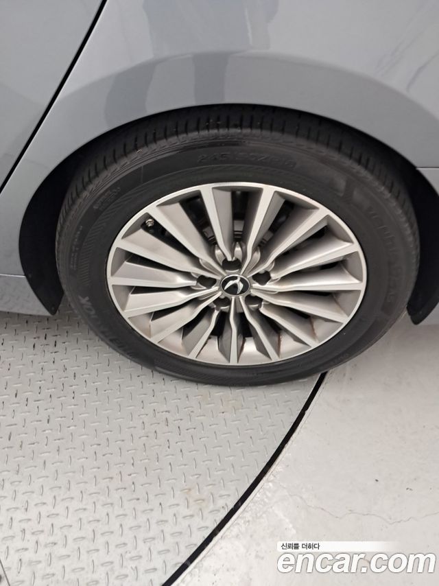 Hyundai Equus 2015 — photo 5