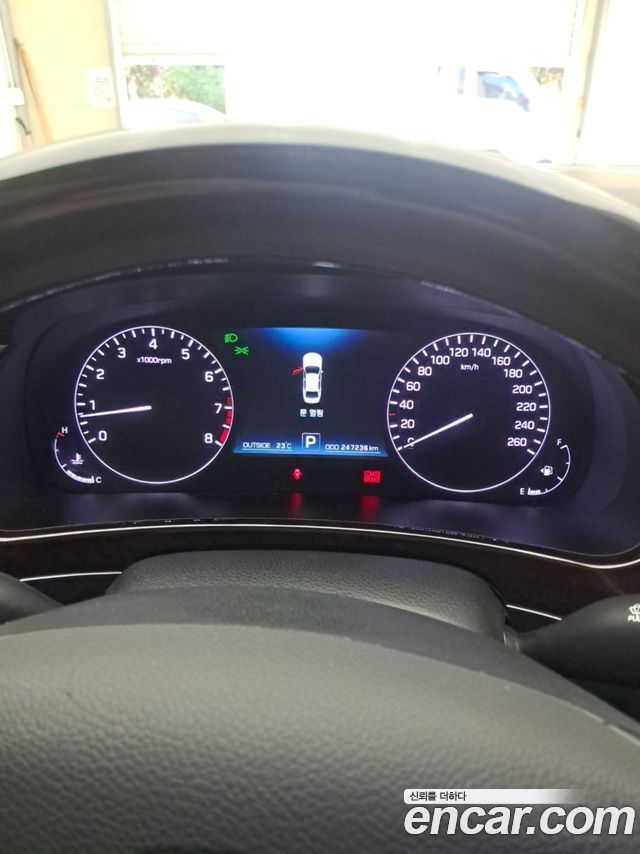 Hyundai Equus 2015 — photo 8