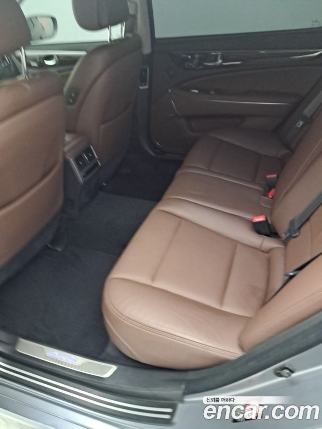 Hyundai Equus 2015 — photo 10