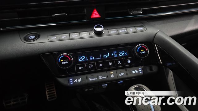 Hyundai AVANTE 2022 — photo 23