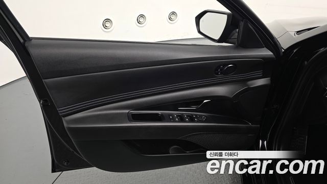 Hyundai AVANTE 2022 — photo 14