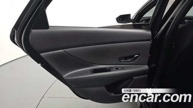 Hyundai AVANTE 2022 — photo 15