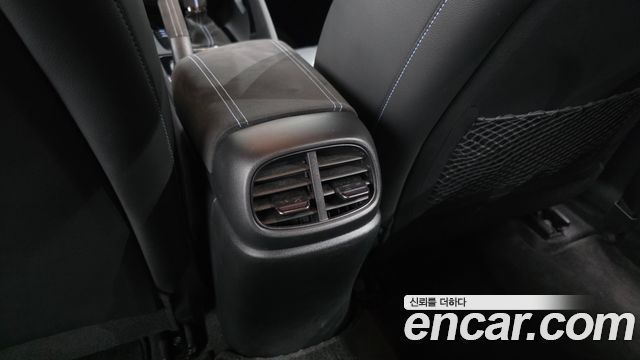 Hyundai AVANTE 2022 — photo 32