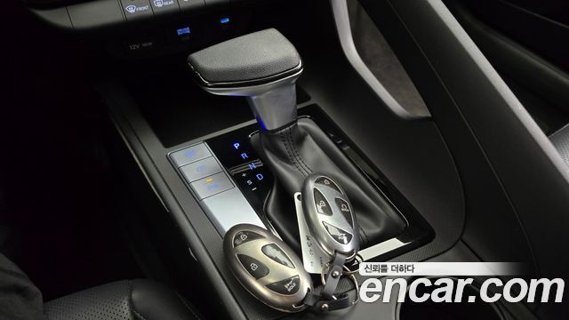 Hyundai AVANTE 2024 — photo 9