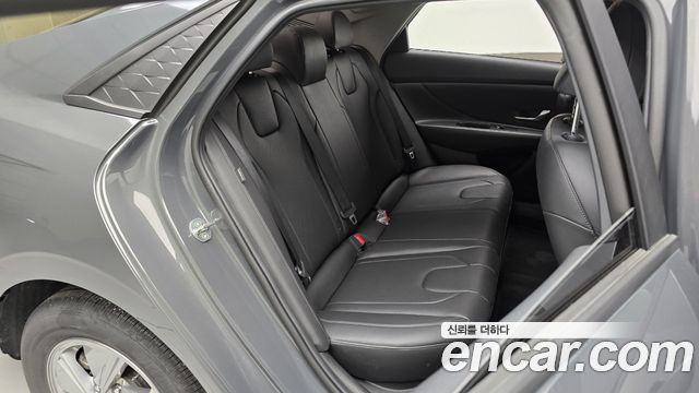 Hyundai AVANTE 2024 — photo 12