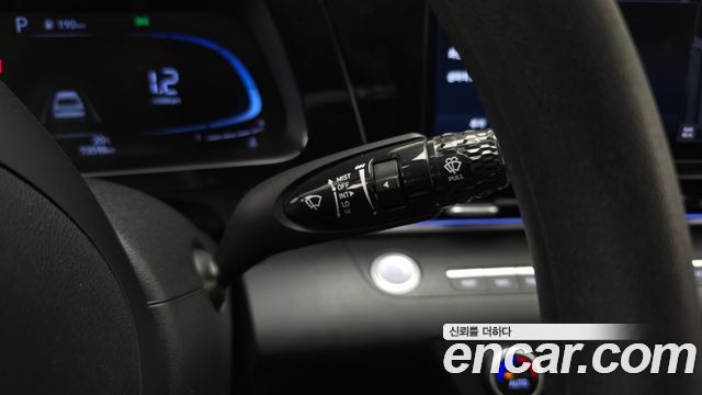 Hyundai AVANTE 2024 — photo 17