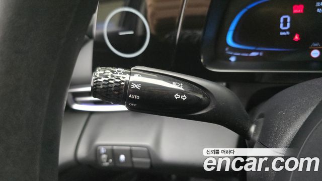 Hyundai AVANTE 2024 — photo 18