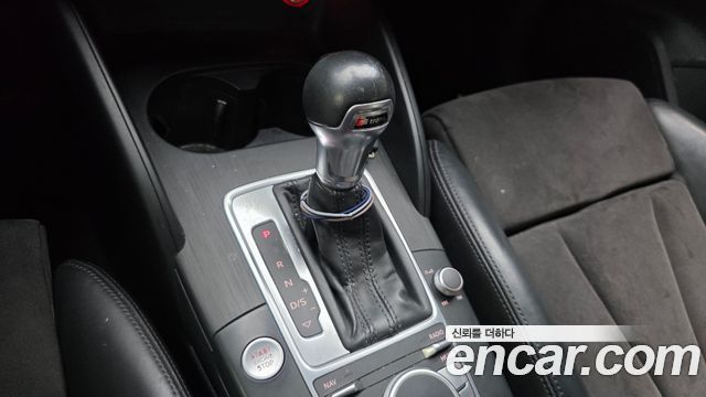 Audi A3 2015 — photo 9