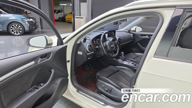 Audi A3 2015 — photo 10