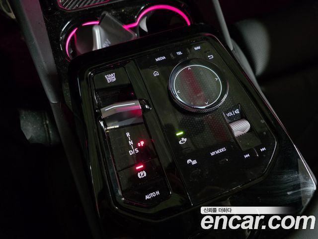 BMW 5-Series 2025 — photo 7