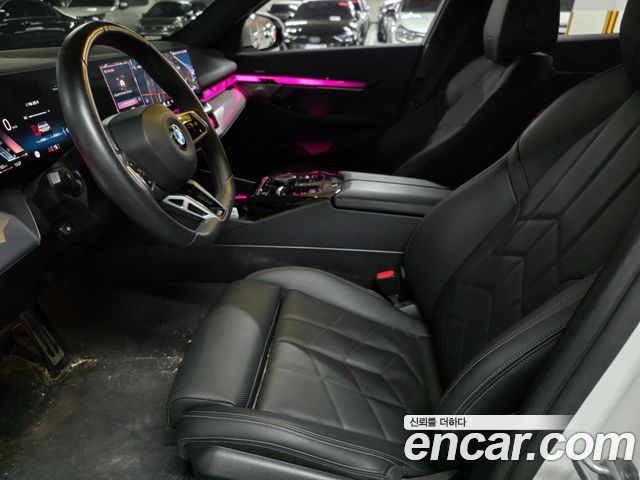 BMW 5-Series 2025 — photo 8