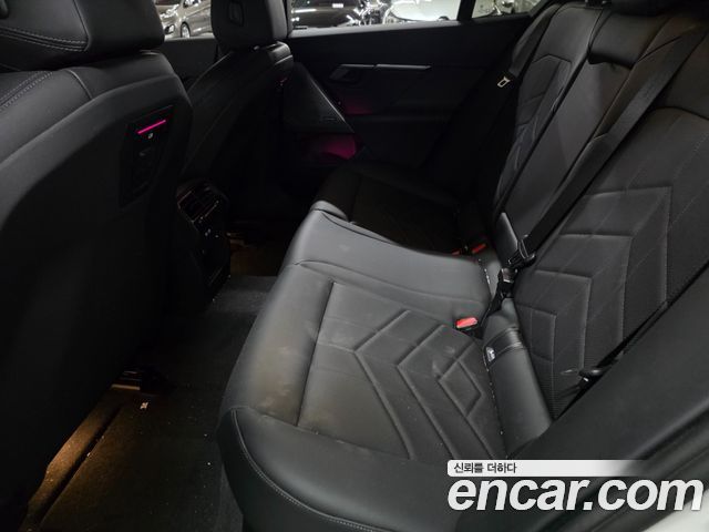 BMW 5-Series 2025 — photo 9