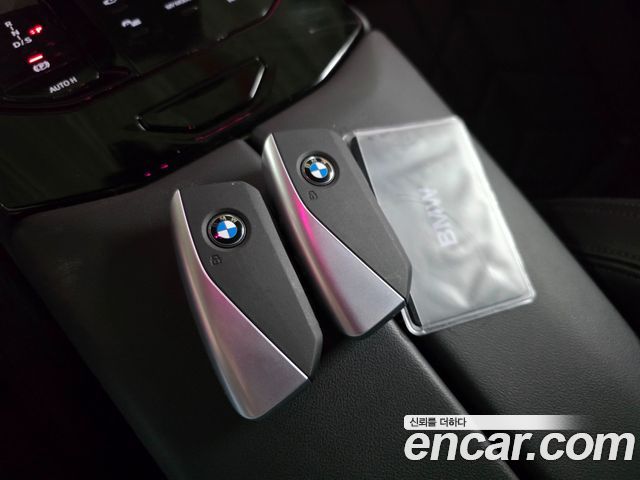 BMW 5-Series 2025 — photo 19