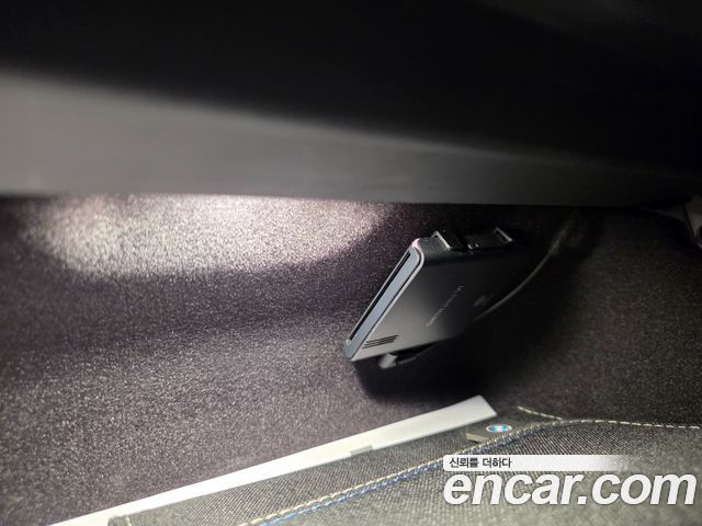 BMW 5-Series 2025 — photo 20