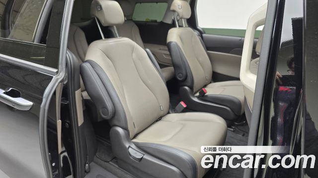Kia Canival 2025 — photo 12