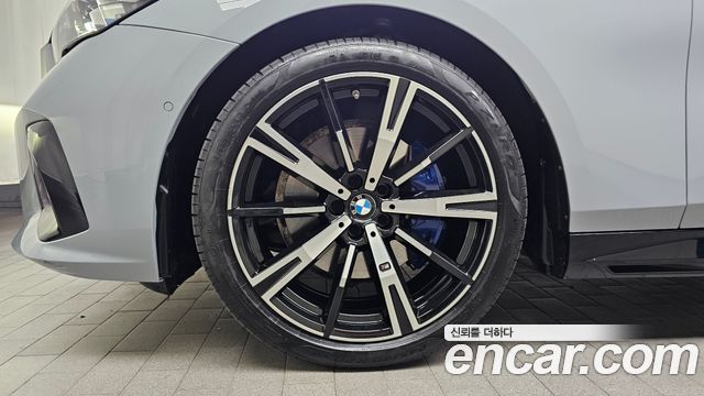 BMW 5-Series 2024 — photo 5