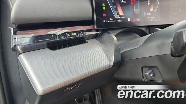 BMW 5-Series 2024 — photo 26