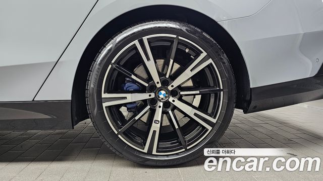 BMW 5-Series 2024 — photo 7